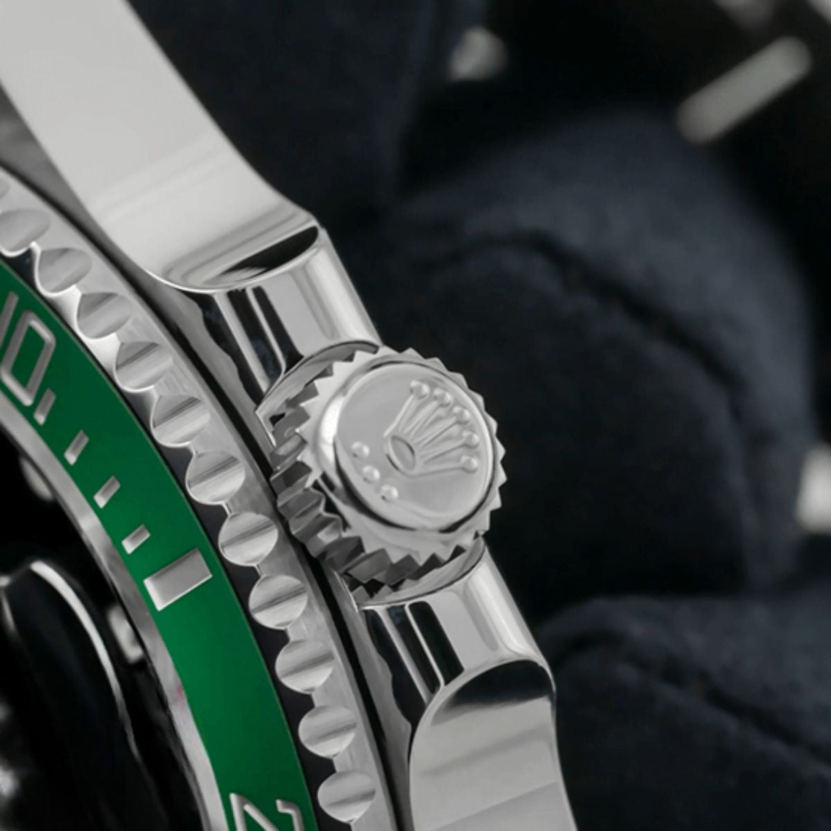 Rolex Submariner 126610LV "Kermit"